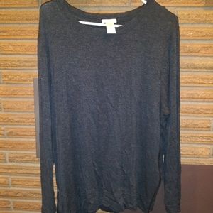 Long sleeve shirt with zippers